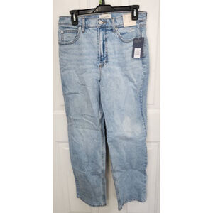 Universal Thread Straight Leg highest rise straight leg jeans Size 8 Light Blue